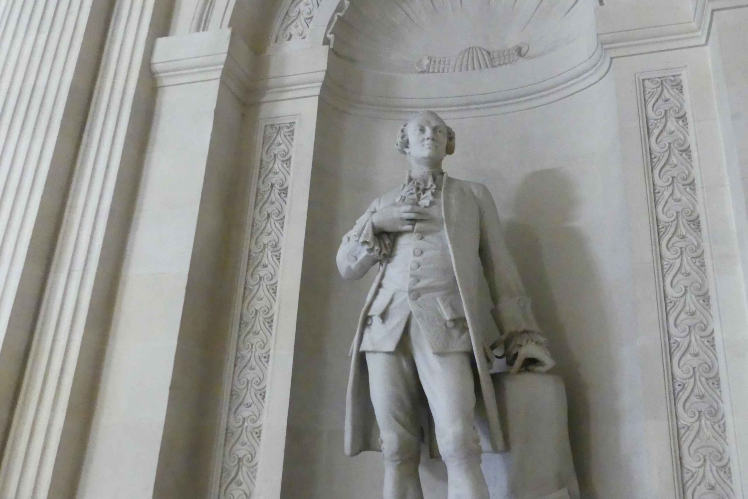 Bordeaux: Classic Architecture 2h Walking Tour