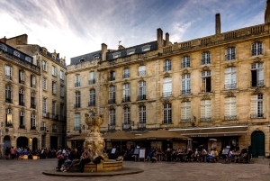 Bordeaux: Classic Architecture 2h Walking Tour