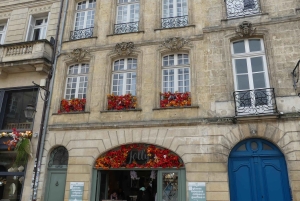 Bordeaux: Classic Architecture 2h Walking Tour