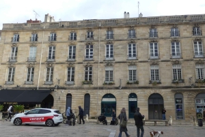 Bordeaux: Classic Architecture 2h Walking Tour
