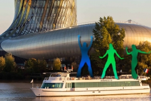 Bordeaux: Cruises along the dancefloor