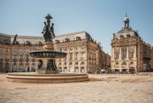 Bordeaux : Tour gastronomico pomeridiano con una guida locale