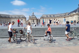 Bordeaux: Guided Bike Tour