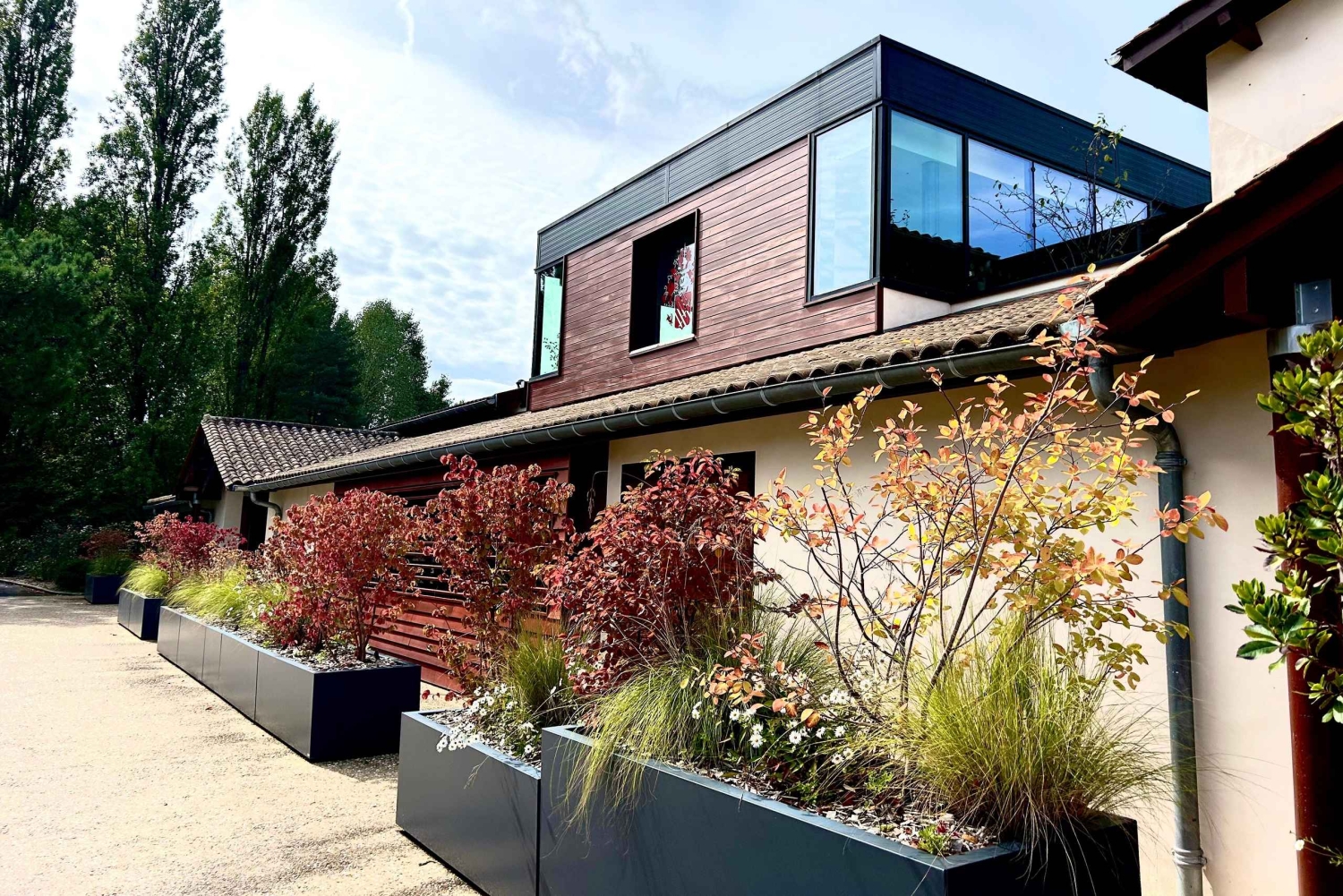 ボルドー：ハイテクワインツーリズム、イノベーション、そしてテイスティングをお楽しみください