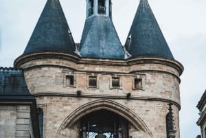 ボルドーの中世ツアー：建築と歴史を探索しましょう