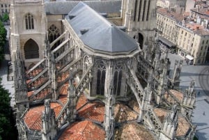 ボルドーの中世ツアー：建築と歴史を探索しましょう