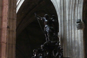 ボルドーの中世ツアー：建築と歴史を探索しましょう