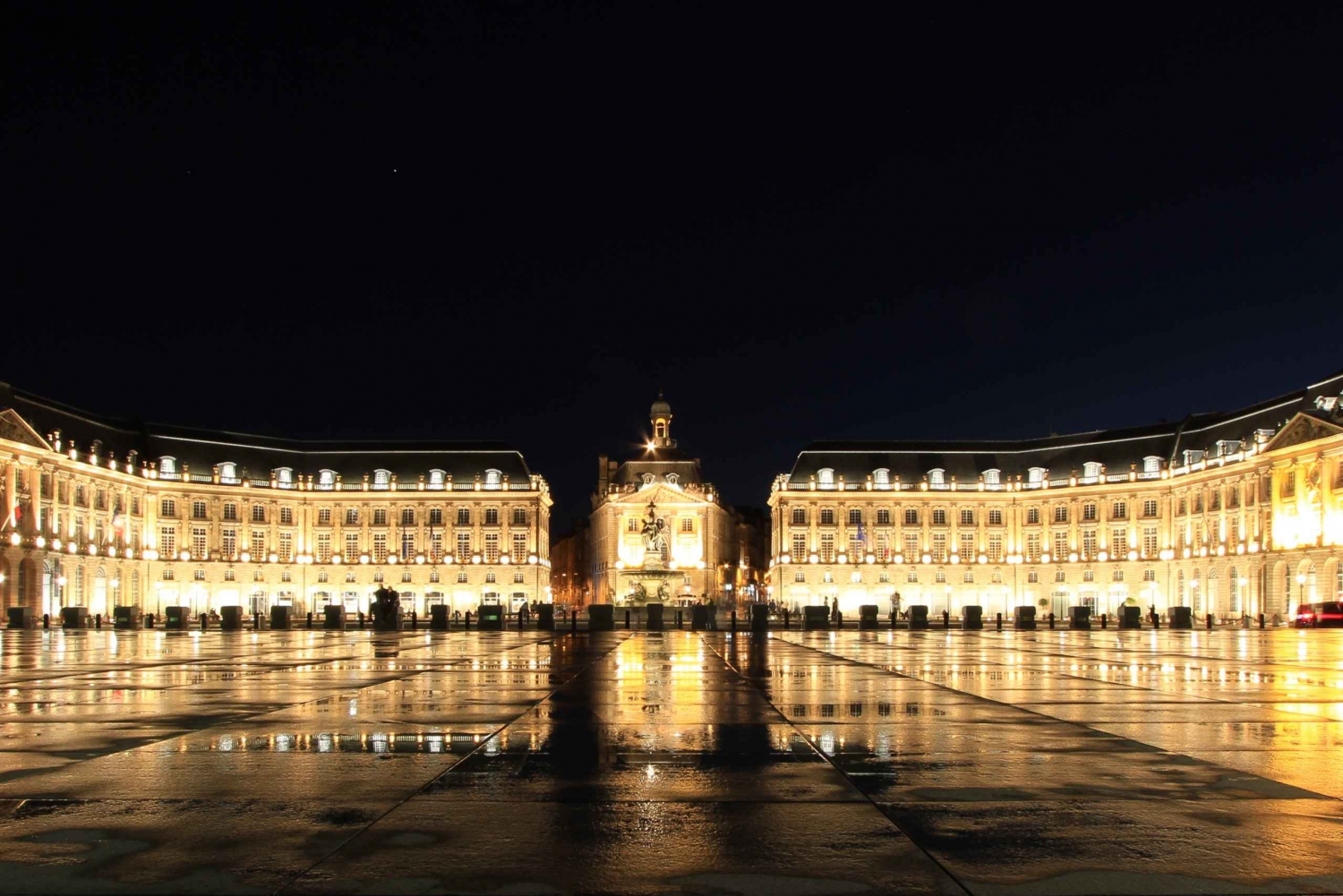 Bordeaux: Nighttime Sidecar Tour with Wine Tasting
