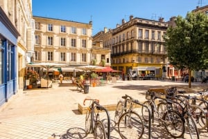 Bordeaux: City Exploration Game and Tour