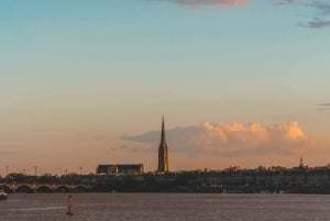 Bordeaux : Private Night Guided Walking Tour