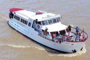 River Garonne Cruise with Glass of Wine