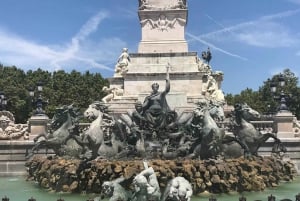 Bordeaux: Small group - Guided Walking Tour