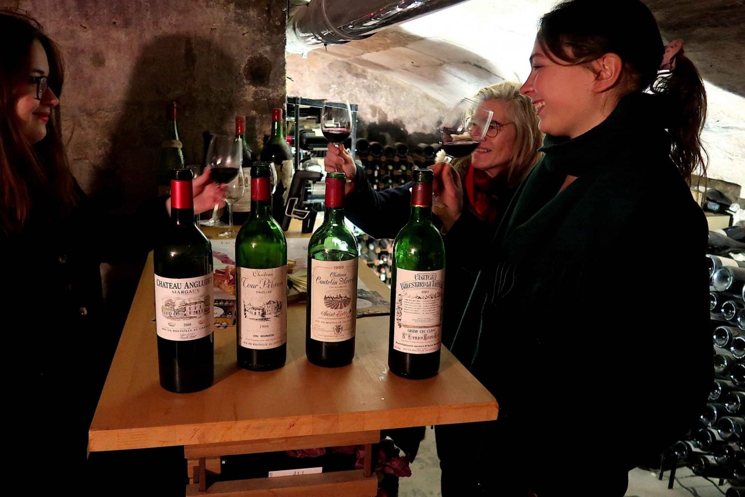 Bordeaux: Vintage Wine Tasting with Charcuterie Board