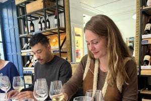 Bordeaux-vinprovning med mad og vin