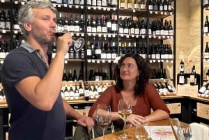 Bordeaux: Wine Tasting with a Certified Sommelier