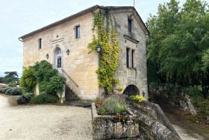Exklusive Weintour durch die Châteaux von Saint-Émilion mit Verkostungen