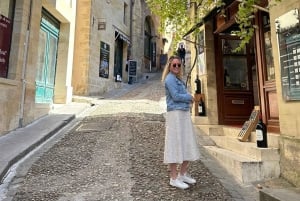 From Bordeaux: Private Tour in the Chateaux of Saint-Émilion