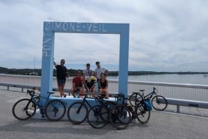 Bordeaux: Historical Bike Tour of the Three Bridges