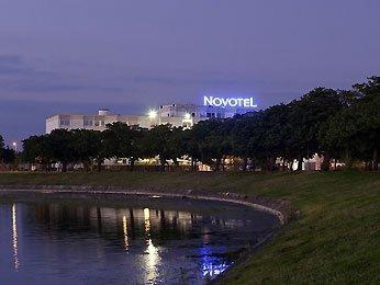 Hotel Novotel Bordeaux Le Lac