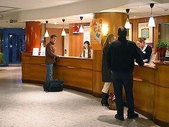 Ibis Bordeaux Centre Meriadeck Hotel