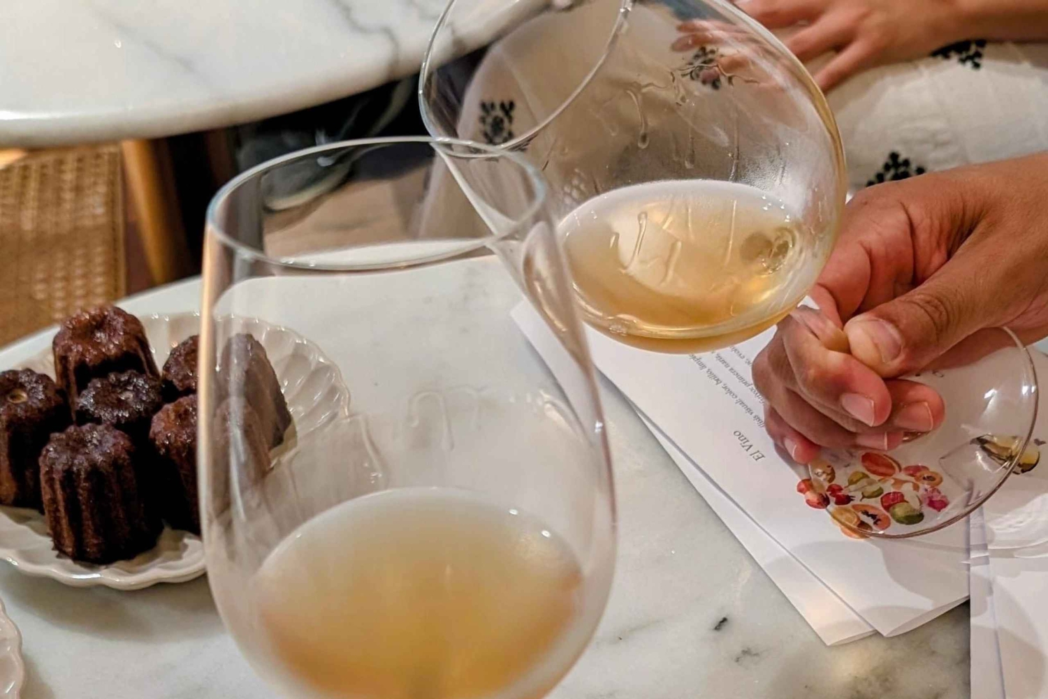 Introduktionsworkshop til vinprovning og vin og canelé-parring