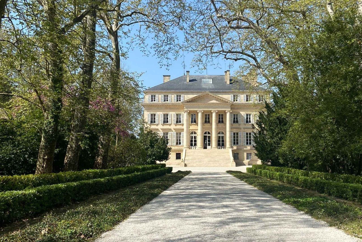 メドック午後のワインツアー、2つのワイナリー、試飲と美味しい料理