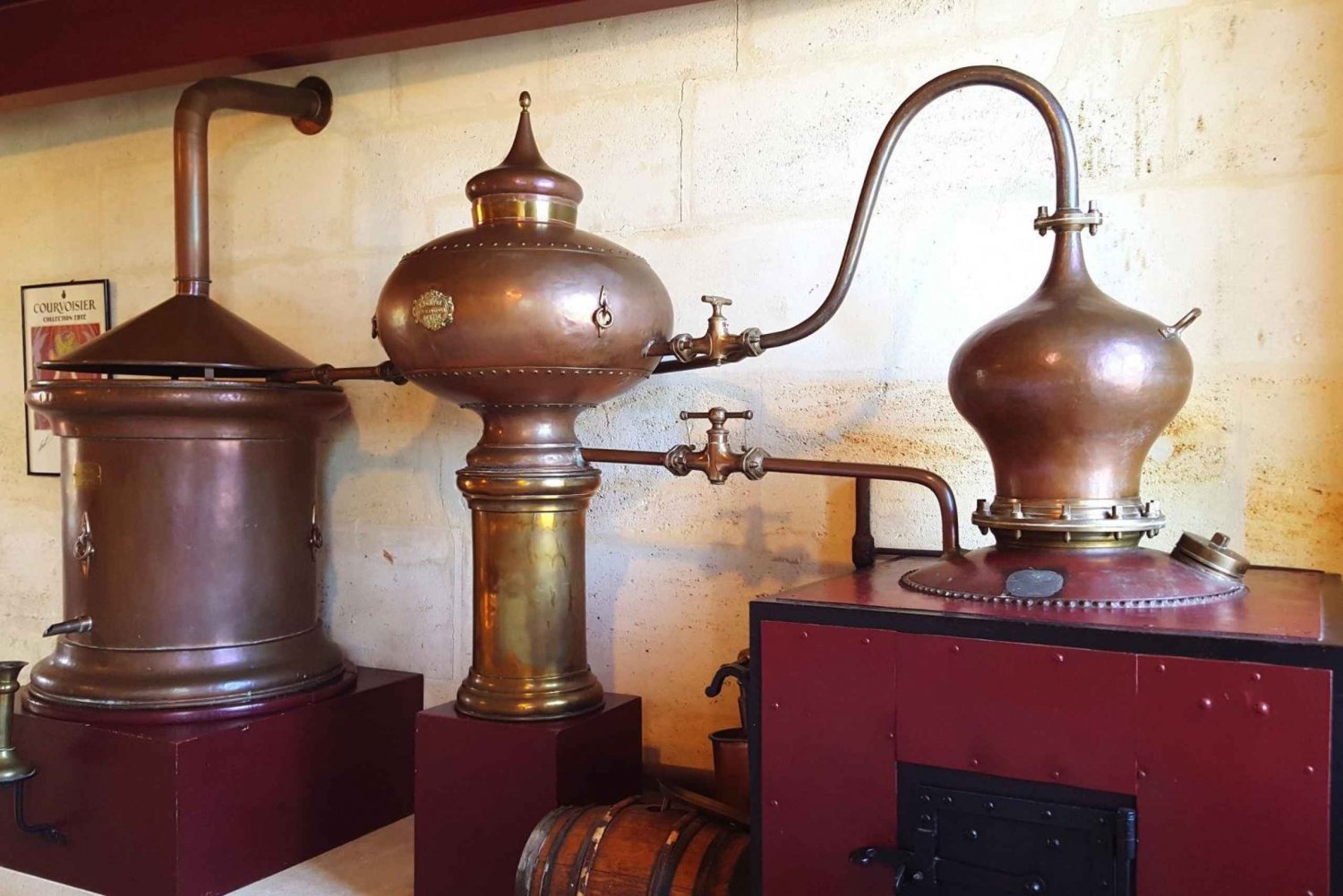 Visite privée de Cognac au départ de Saintes, Angoulême (au départ de Paris)