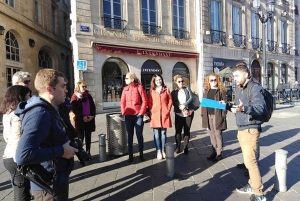 Tastes and Tales Morning Tour in Bordeaux