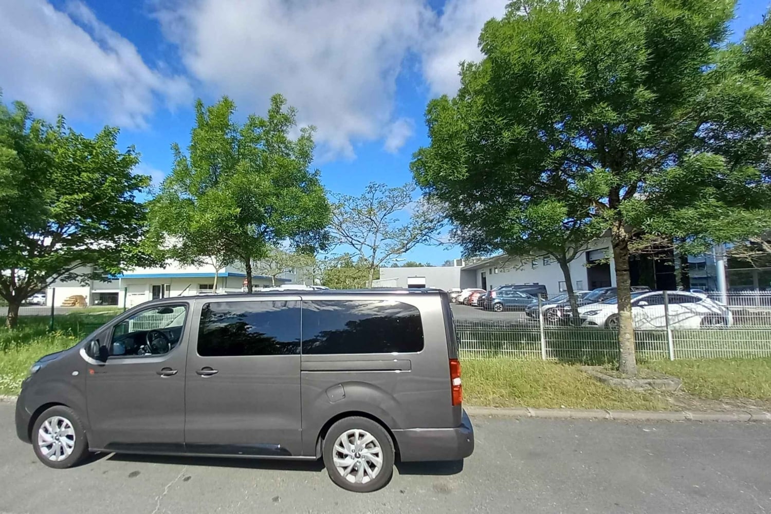 空港、ホテル、駅などへの送迎