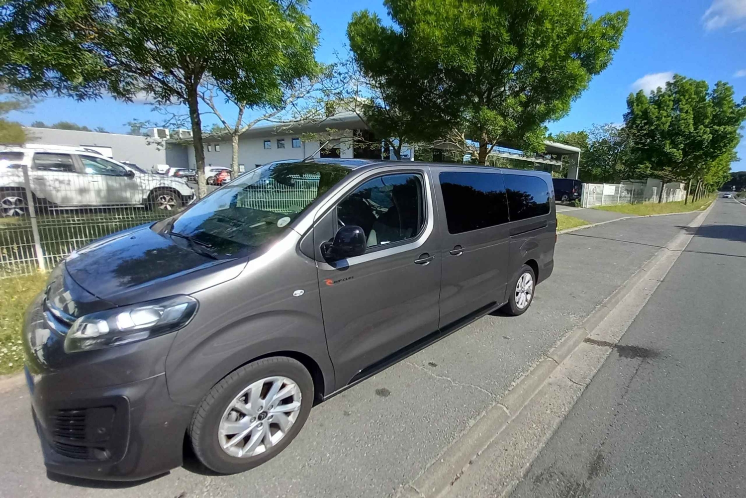 空港、ホテル、駅などへの送迎
