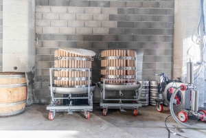 Bezoek een stedelijke wijnmakerij en wijnproeverij in Bordeaux