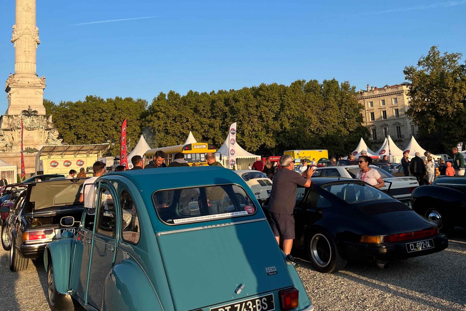 Bezoek aan Bordeaux Unesco per 2cv auto & lekkernijen