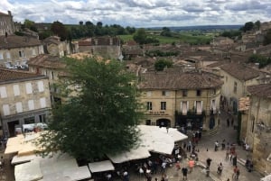 World Heritage Sites & Wineries of Saint Emilion with Lunch