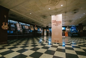 Бостон: Экскурсия за кулисы театра Boch Center Wang