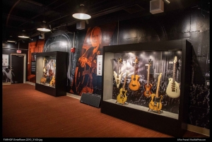 Бостон: Экскурсия за кулисы театра Boch Center Wang