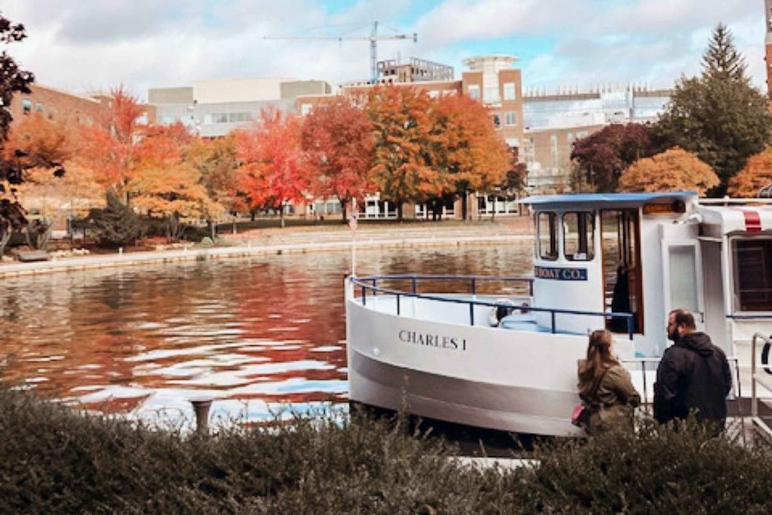 Boston : Croisière touristique sur la rivière Charles pour admirer le feuillage d'automne