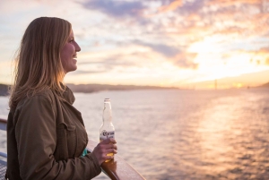 Boston: City Cruises Sunset Skyline Cruise with Commentary