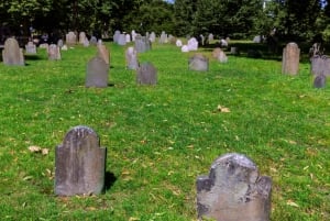 Boston: Ghost-Themed Self-Guided Walking Tour