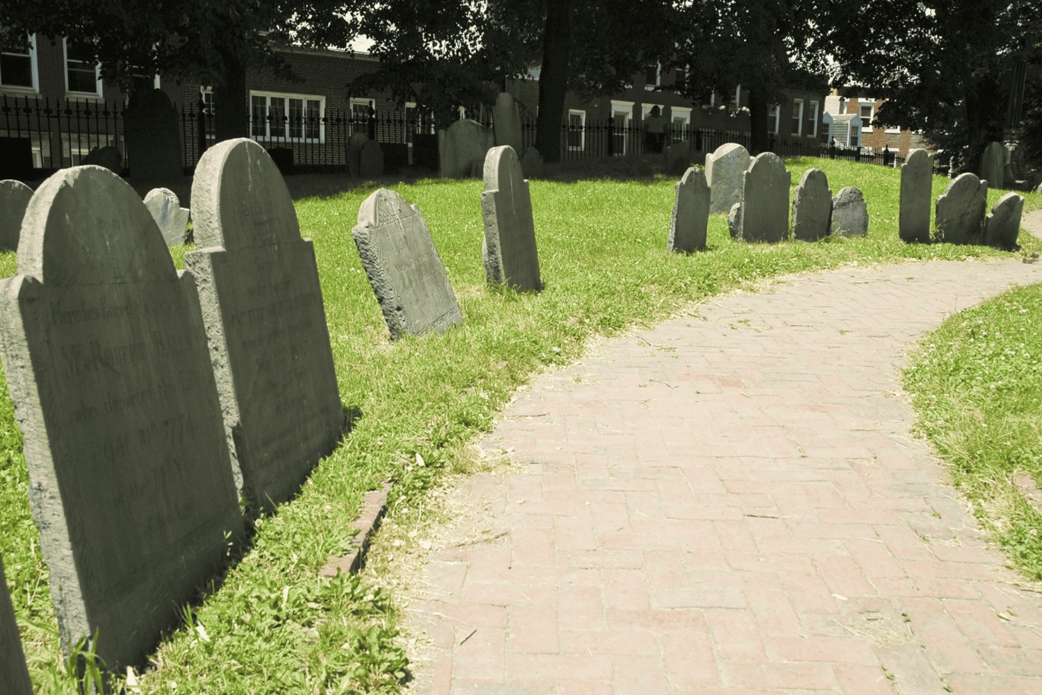 Boston Ghosts: A Spooky App-Based Walking Tour