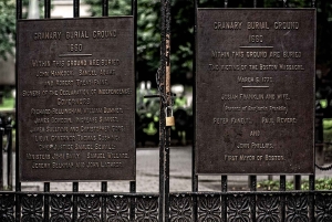 Boston: Ghosts of Christmas Past Guided Walking Tour