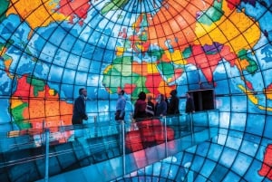 Boston: Mapparium® globe + Hur ser du världen?™.