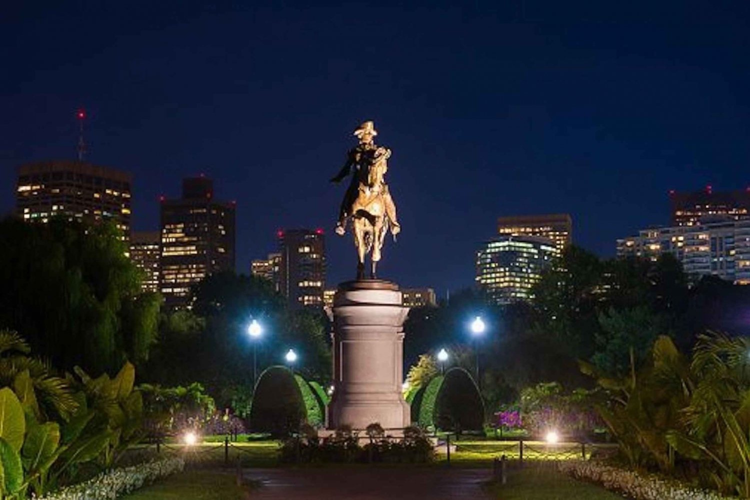 Boston: Tour noturno para grupos pequenos com torta de creme de Boston