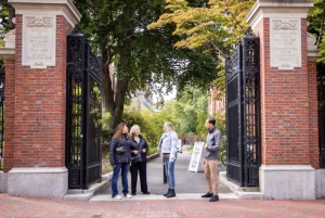 Boston: Small Group Tour with Boat Cruise & USS Constitution
