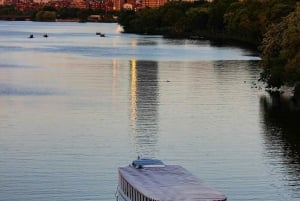 Boston: Summer Nights Trolley Tour og flodkrydstogt
