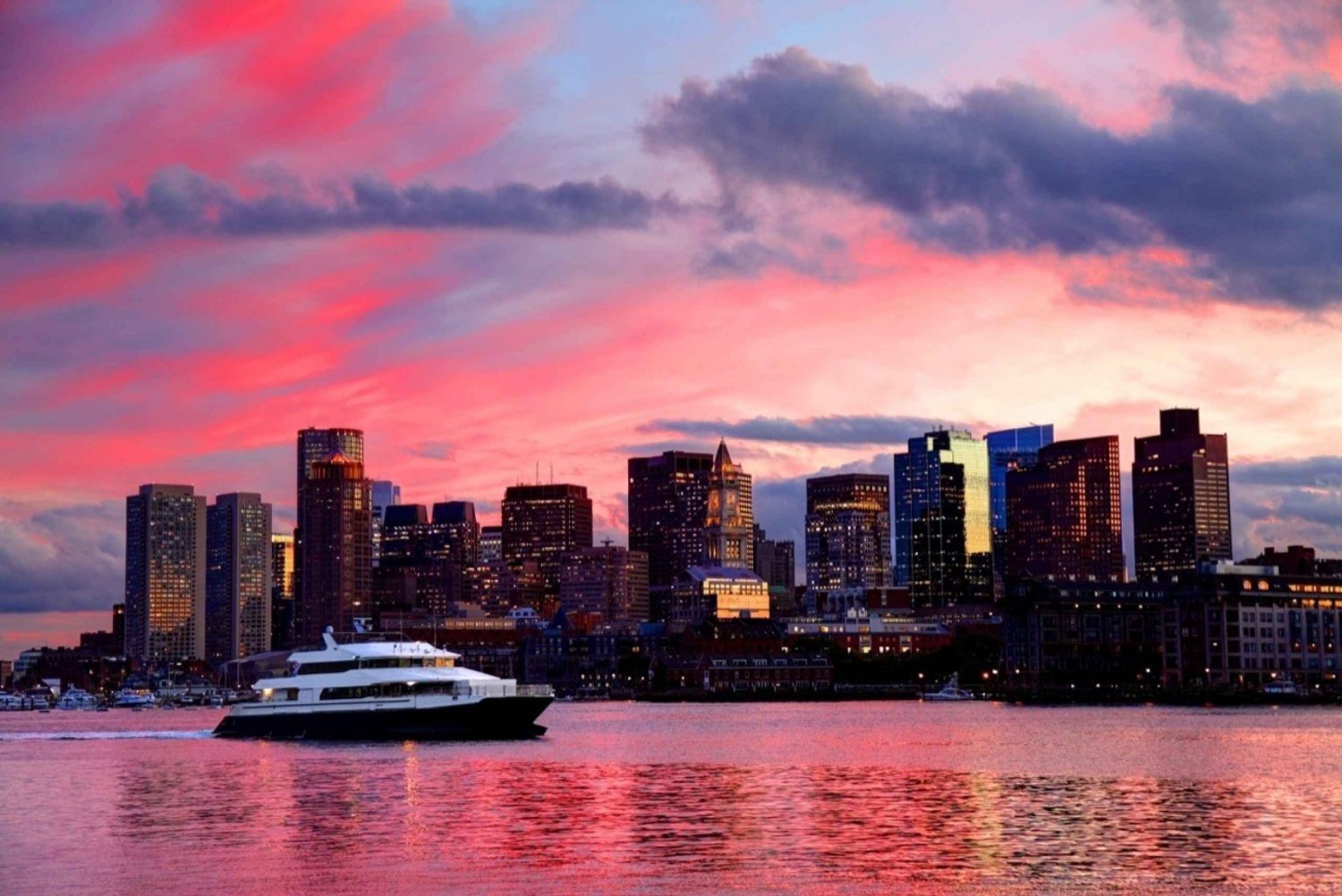 Boston: Sunset Skyline Cruise with Commentary