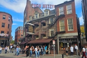 Boston: Kävelykierros: Top 10 Freedom Trail & 'Cheers' Opastettu kävelykierros