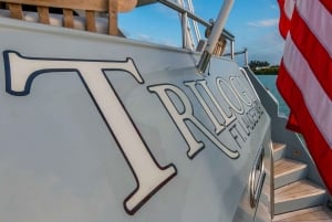 Imbarcati in un viaggio di lusso a bordo dello yacht Trilogy di 103 piedi