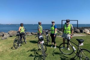 Portsmouth: Historic Neighborhoods Guided Bike Tour