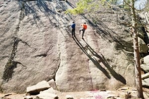 ボストンからの送迎付き、レッドロックでのロッククライミング日帰り旅行