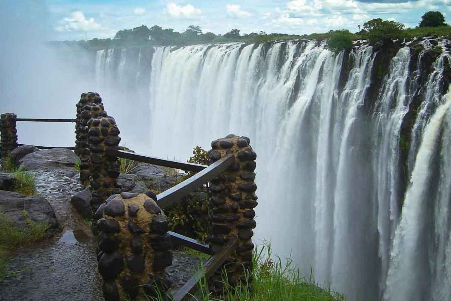 From Kasane: Victoria Falls Day Trip